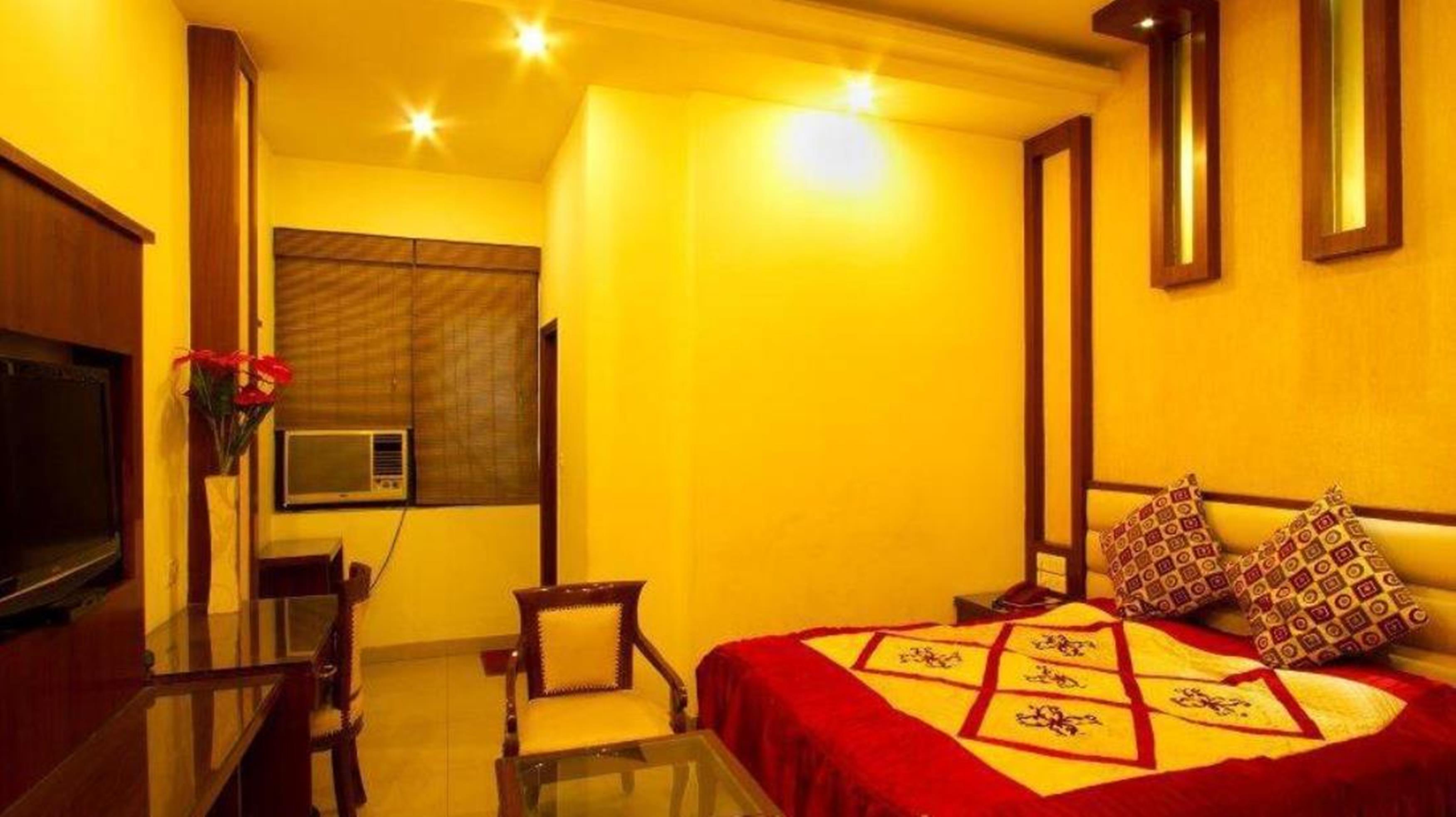 Hotel Oyo 3472 Rama
