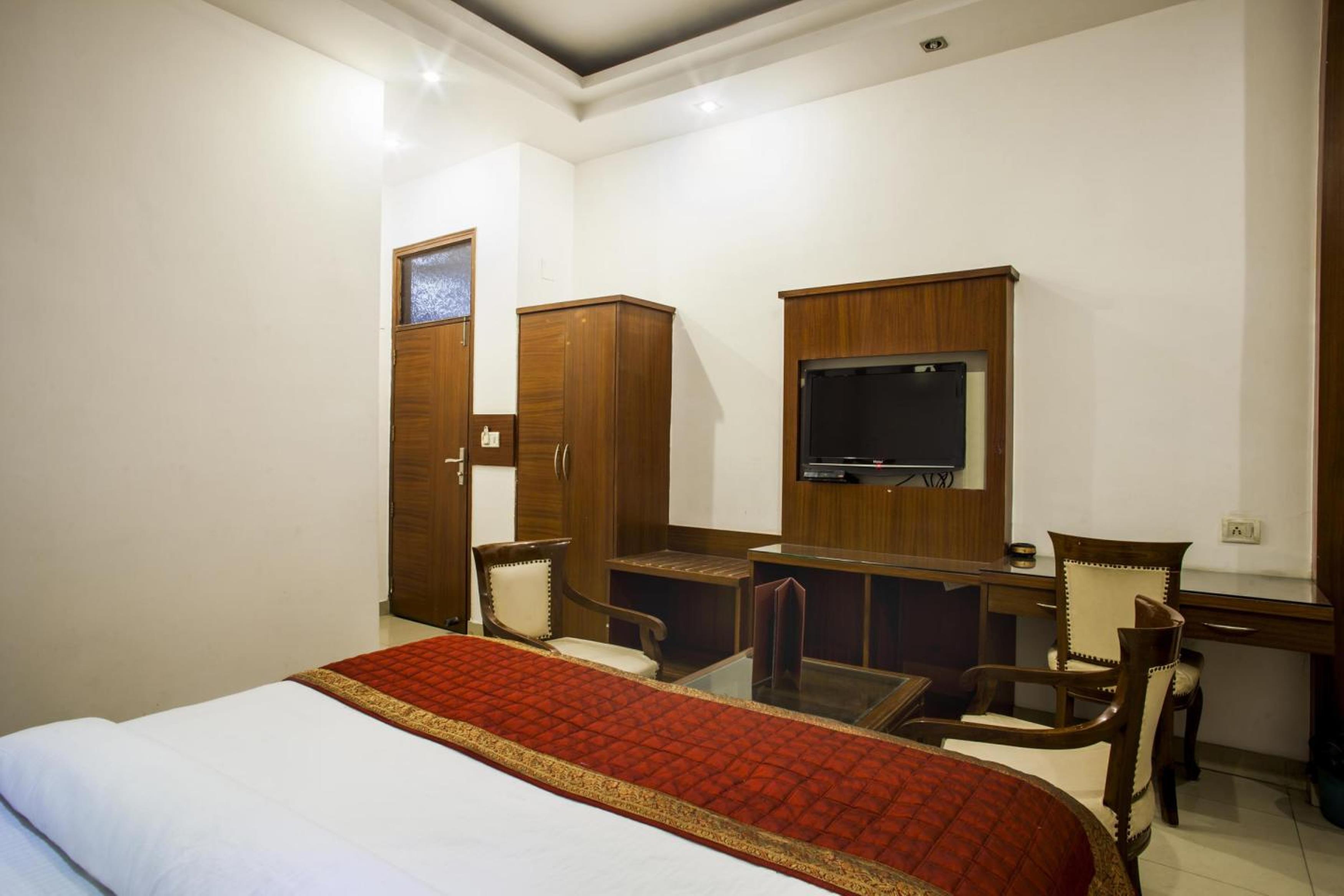 Hotel Oyo 3472 Rama